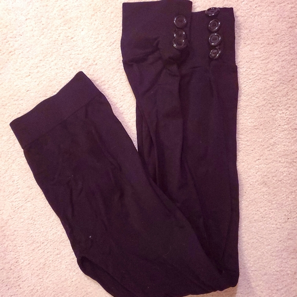 Buttoned leggings - Picture 1 of 1